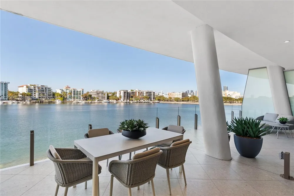 5 Grove Isle #S301 Coconut Grove, FL 33133