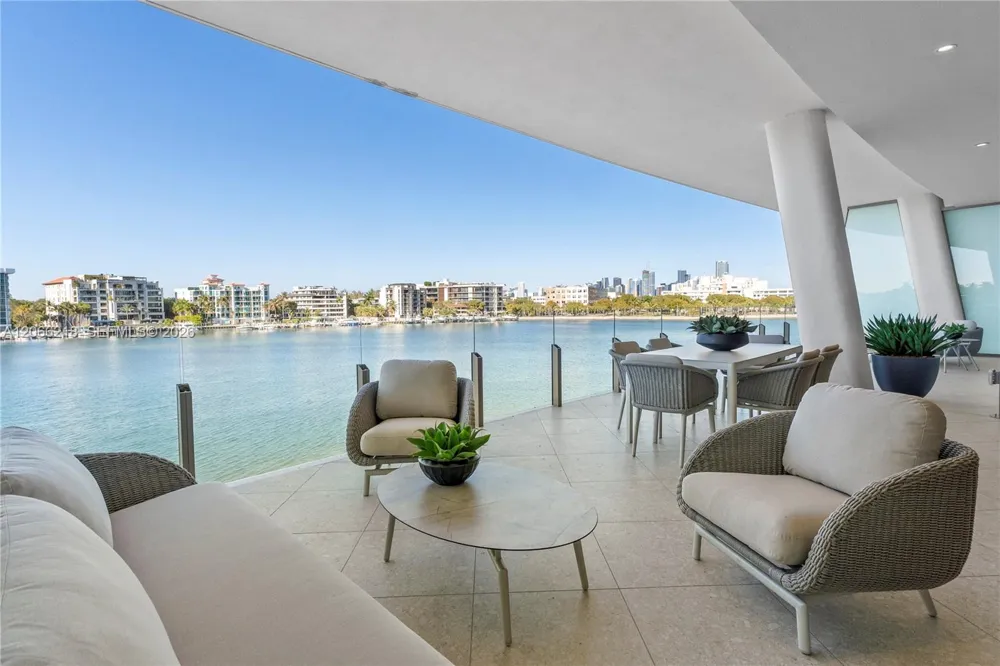 5 Grove Isle #S301 Coconut Grove, FL 33133