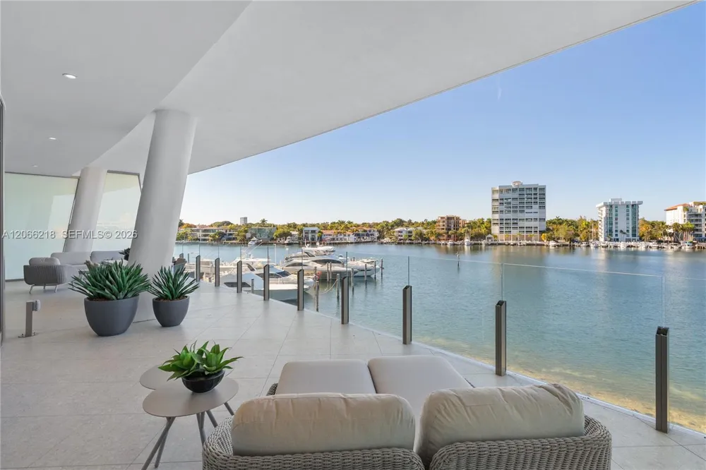5 Grove Isle #S301 Coconut Grove, FL 33133