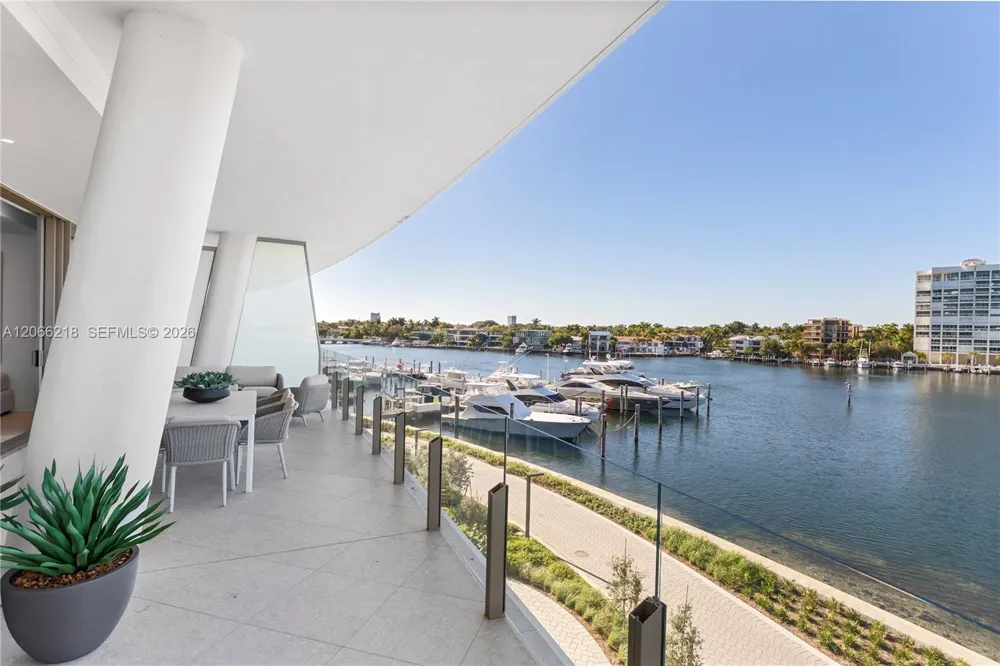 5 Grove Isle #S301 Coconut Grove, FL 33133