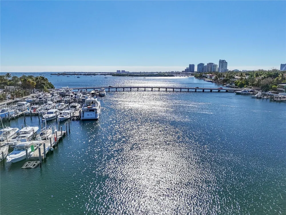 5 Grove Isle #S301 Coconut Grove, FL 33133