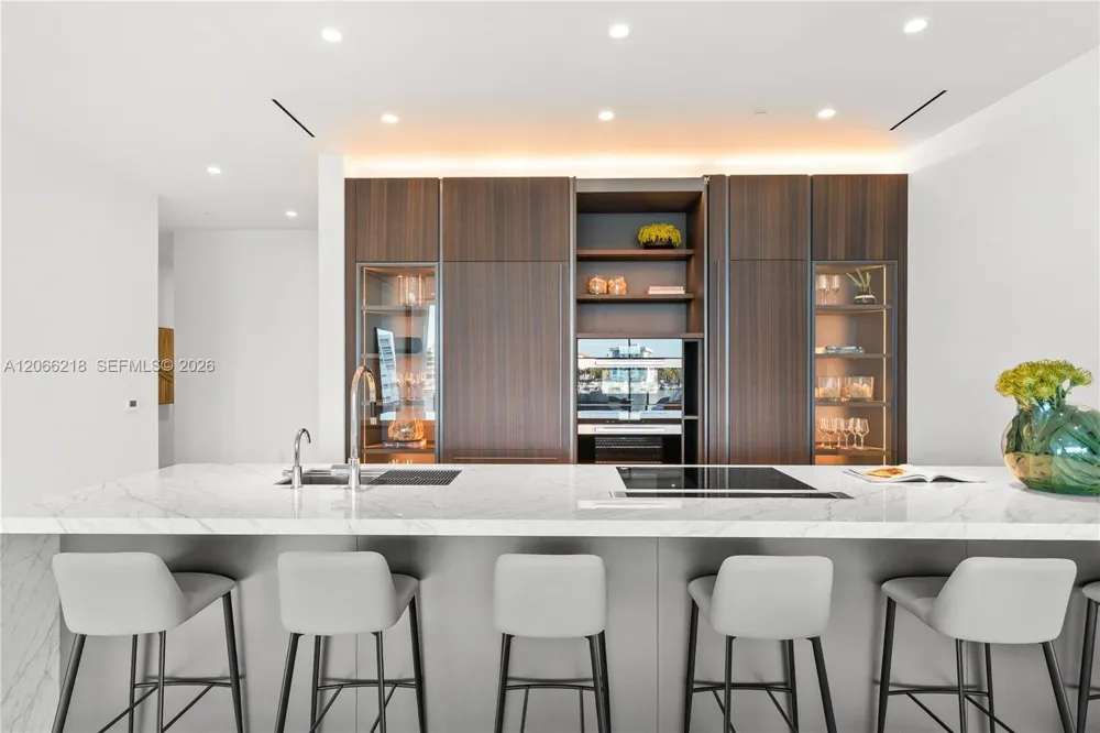 5 Grove Isle #S301 Coconut Grove, FL 33133