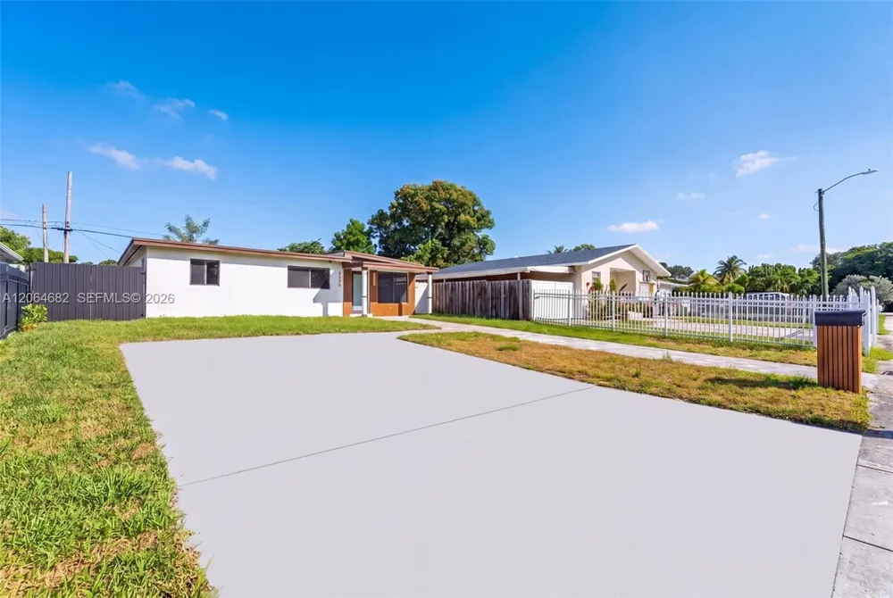 3620 SW 58th Ave West Park, FL 33023