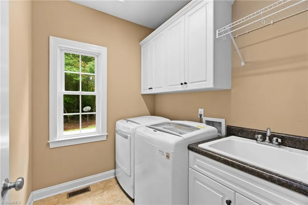 882 Horneytown Road High Point, NC 27265