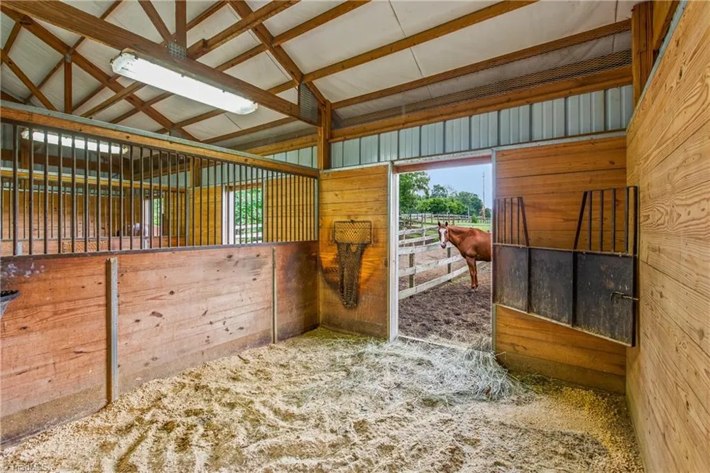 882 Horneytown Road High Point, NC 27265