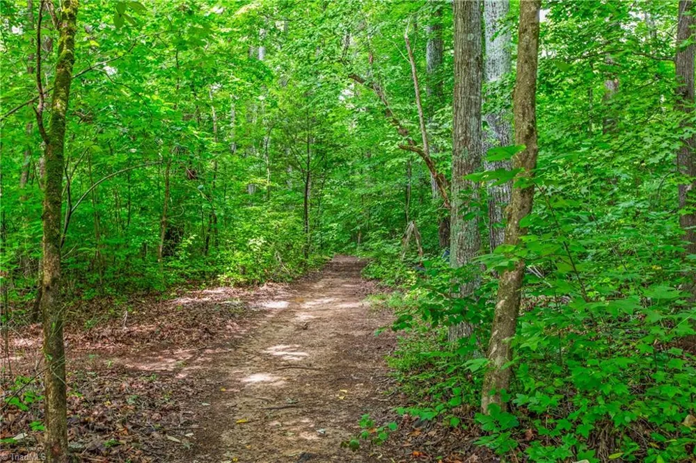 882 Horneytown Road High Point, NC 27265