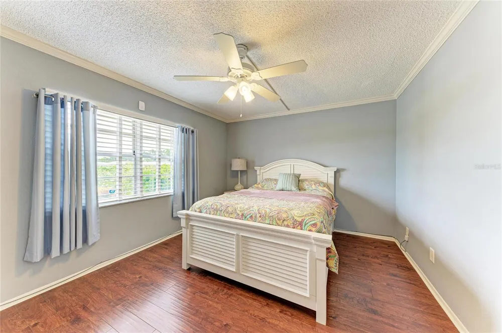 6999 W COUNTRY CLUB DRIVE #123 Sarasota, FL 34243
