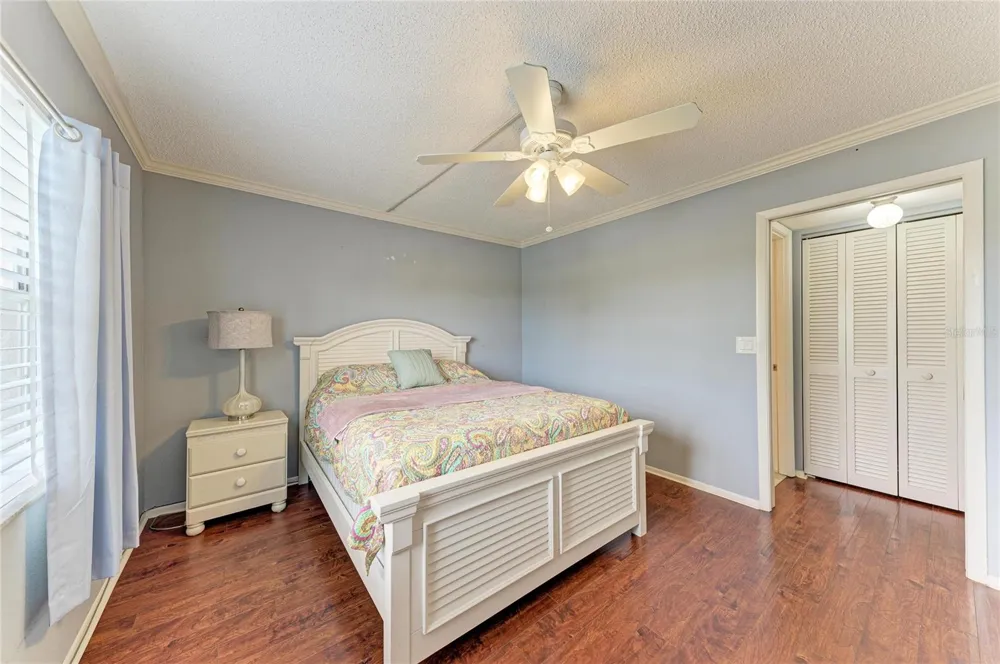 6999 W COUNTRY CLUB DRIVE #123 Sarasota, FL 34243