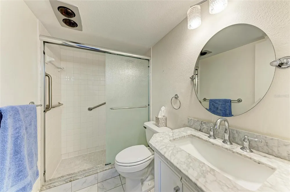 6999 W COUNTRY CLUB DRIVE #123 Sarasota, FL 34243