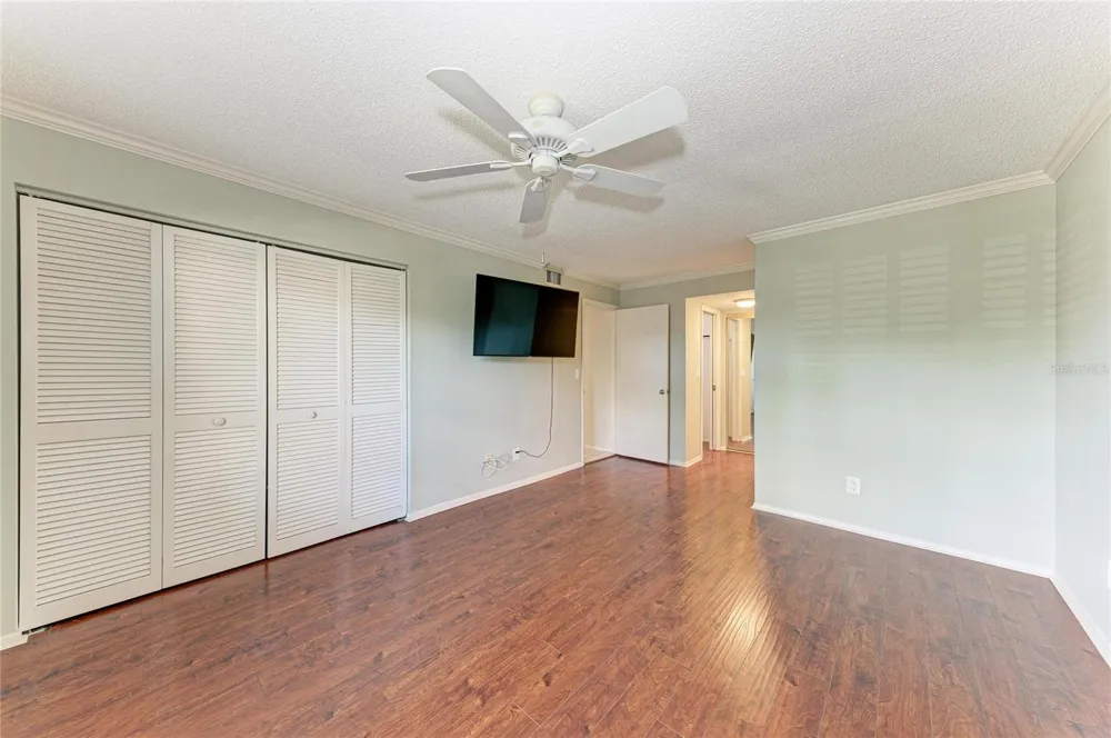 6999 W COUNTRY CLUB DRIVE #123 Sarasota, FL 34243