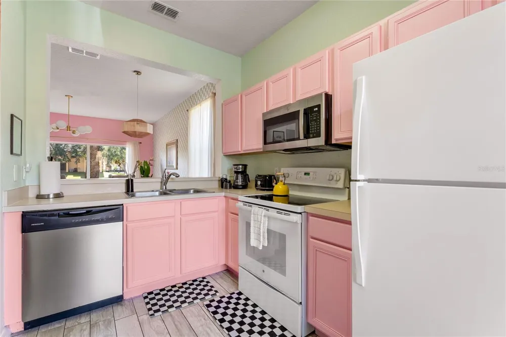 2735 CALABRIA AVENUE Davenport, FL 33897