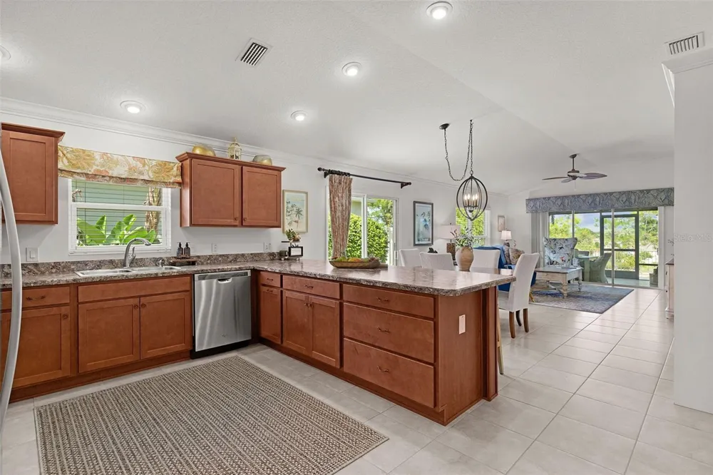 16844 SE 91ST PHILLIPS COURT The Villages, FL 32162