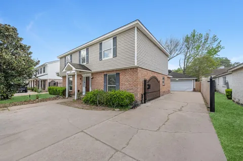 11319 Briar Forest Drive
