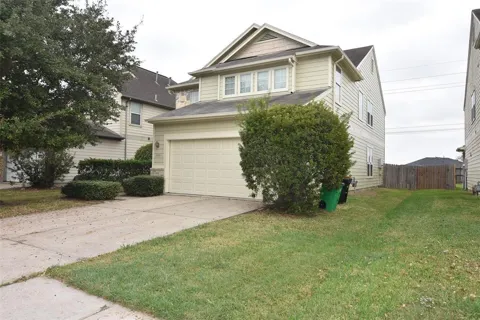 2831 Feather Green Trail