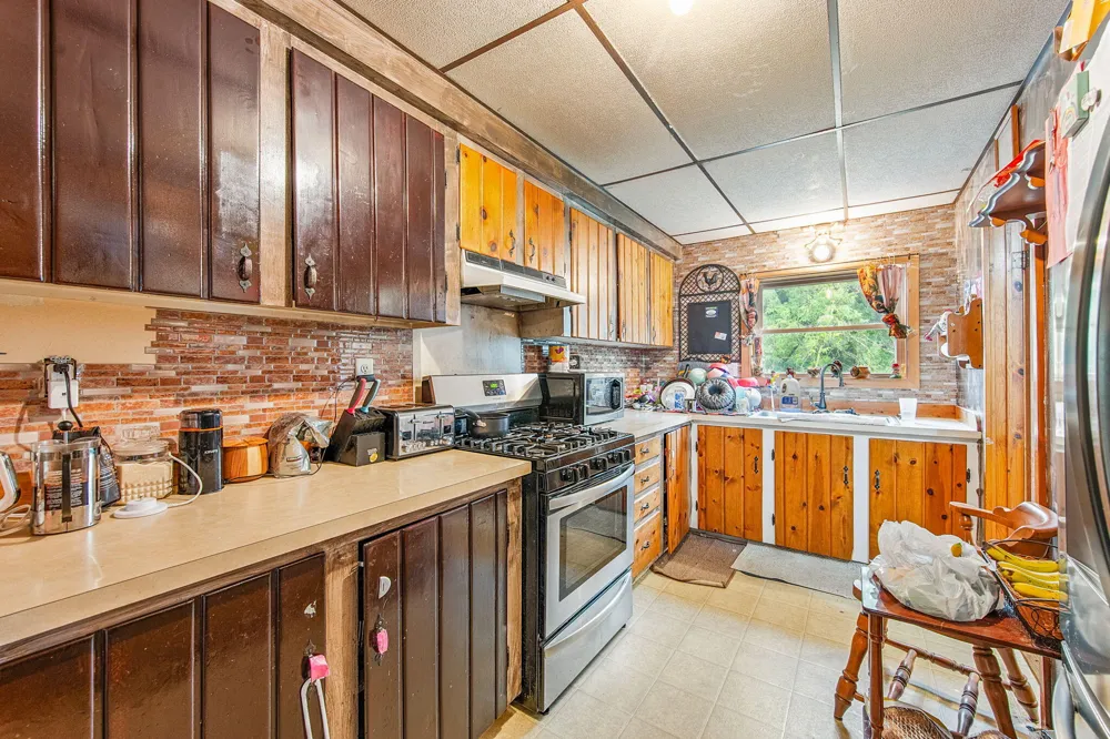 10055 8 Mile Road Evart, MI 49631