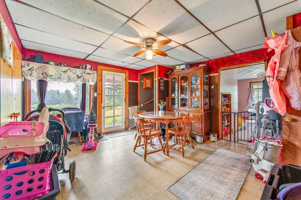 10055 8 Mile Road Evart, MI 49631