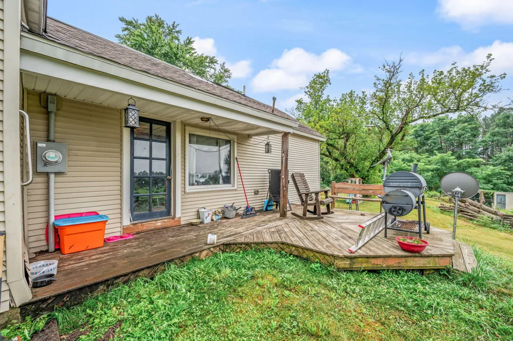 10055 8 Mile Road Evart, MI 49631