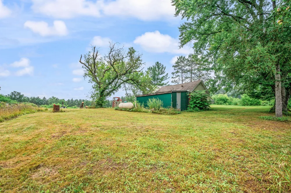 10055 8 Mile Road Evart, MI 49631