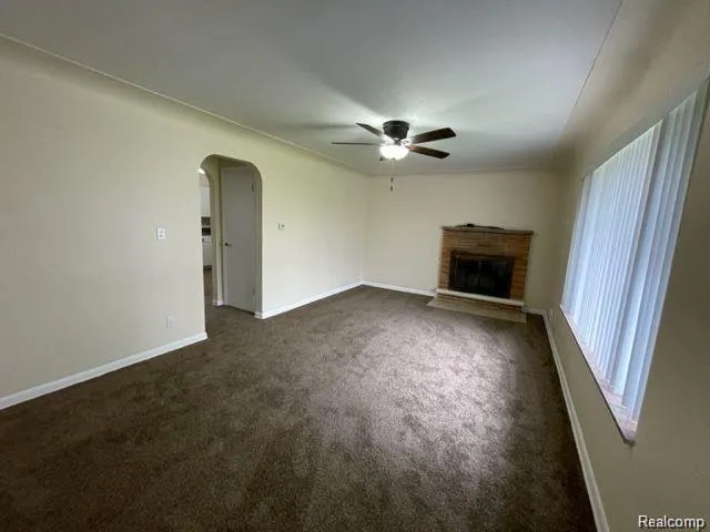 5122 W BRISTOL ROAD Flint Charter Township, MI 48507