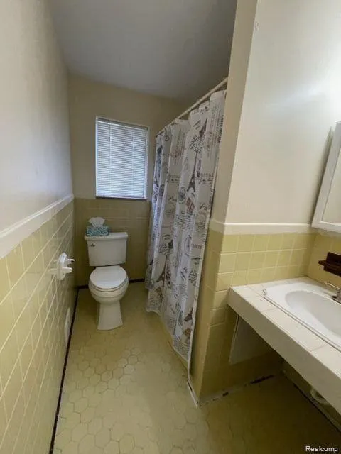 5122 W BRISTOL ROAD Flint Charter Township, MI 48507