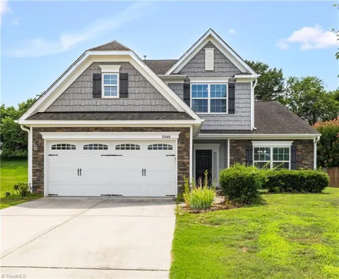 3540 Lamplight Way