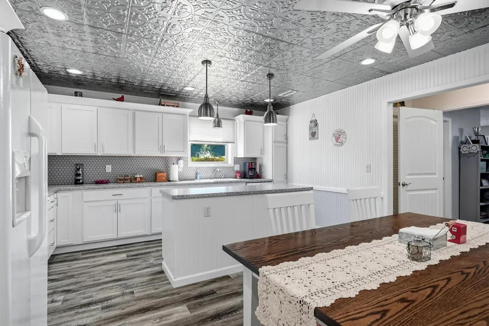 2097 Shellsford Rd McMinnville, TN 37110