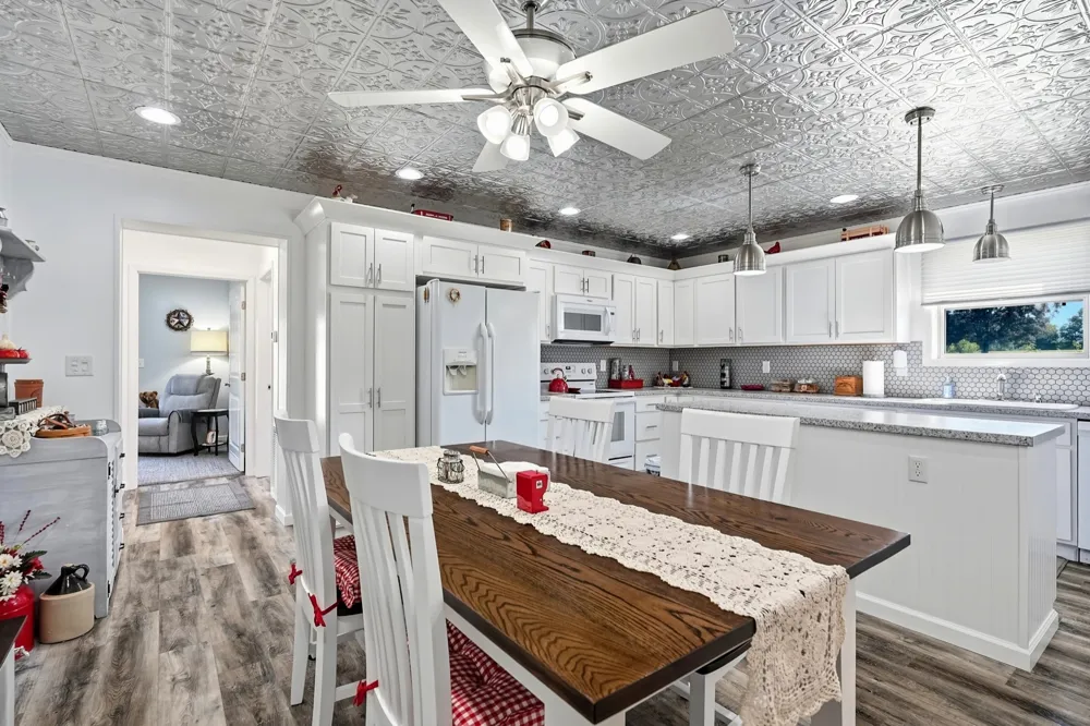 2097 Shellsford Rd McMinnville, TN 37110