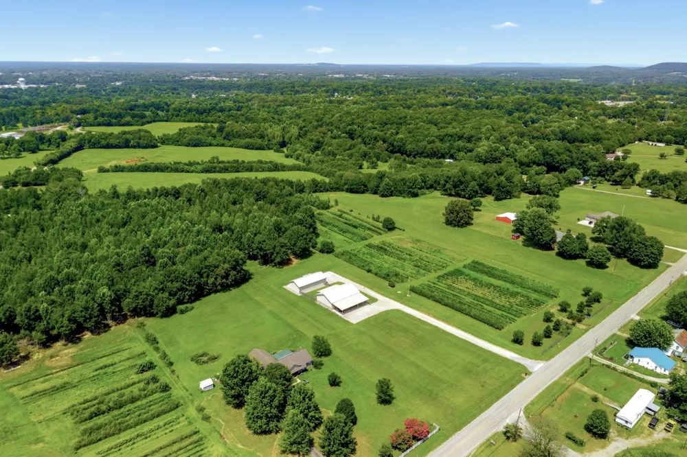 2097 Shellsford Rd McMinnville, TN 37110