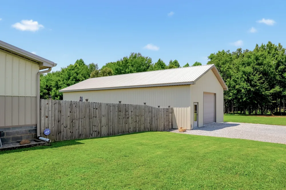 2097 Shellsford Rd McMinnville, TN 37110