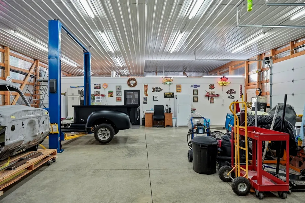 2097 Shellsford Rd McMinnville, TN 37110