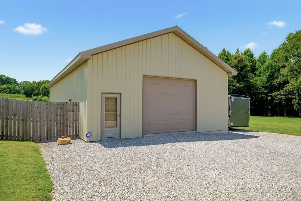 2097 Shellsford Rd McMinnville, TN 37110