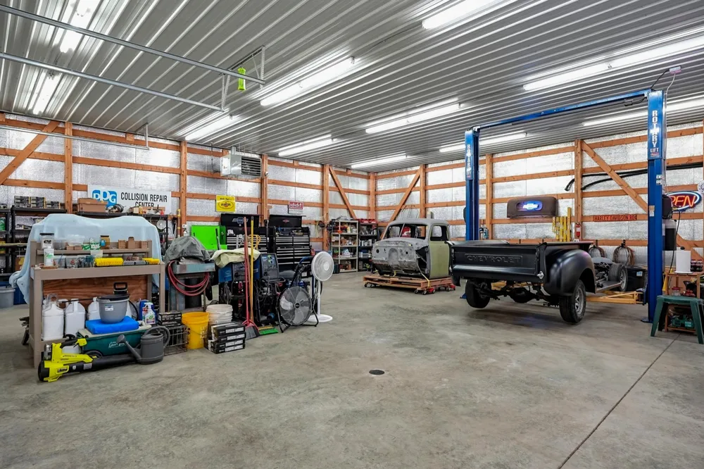 2097 Shellsford Rd McMinnville, TN 37110