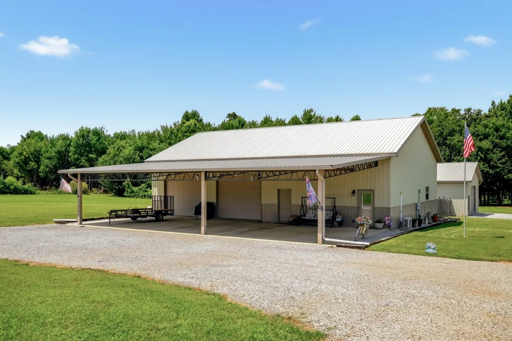 2097 Shellsford Rd McMinnville, TN 37110
