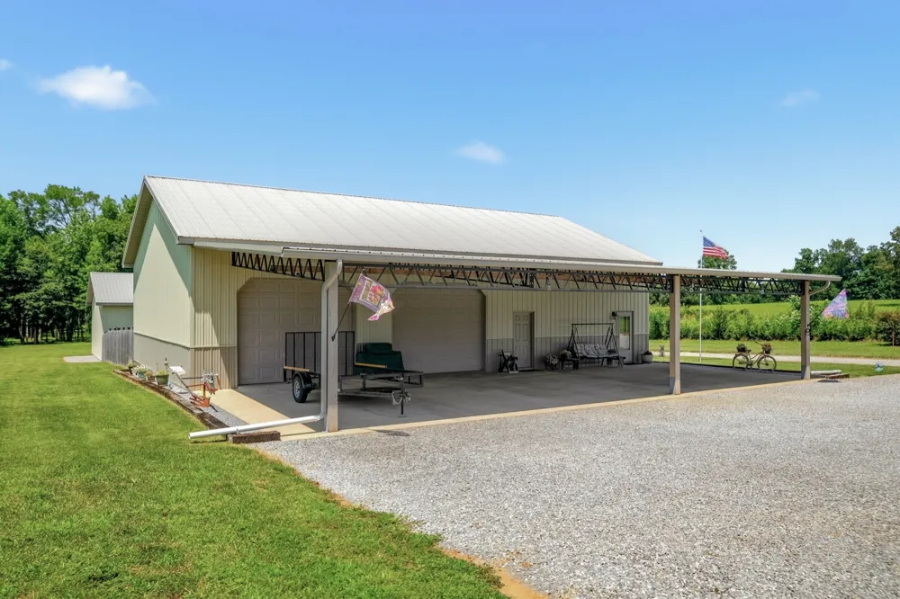 2097 Shellsford Rd McMinnville, TN 37110