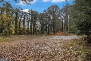 883 Mountain View DR Stone Mountain, GA 30083