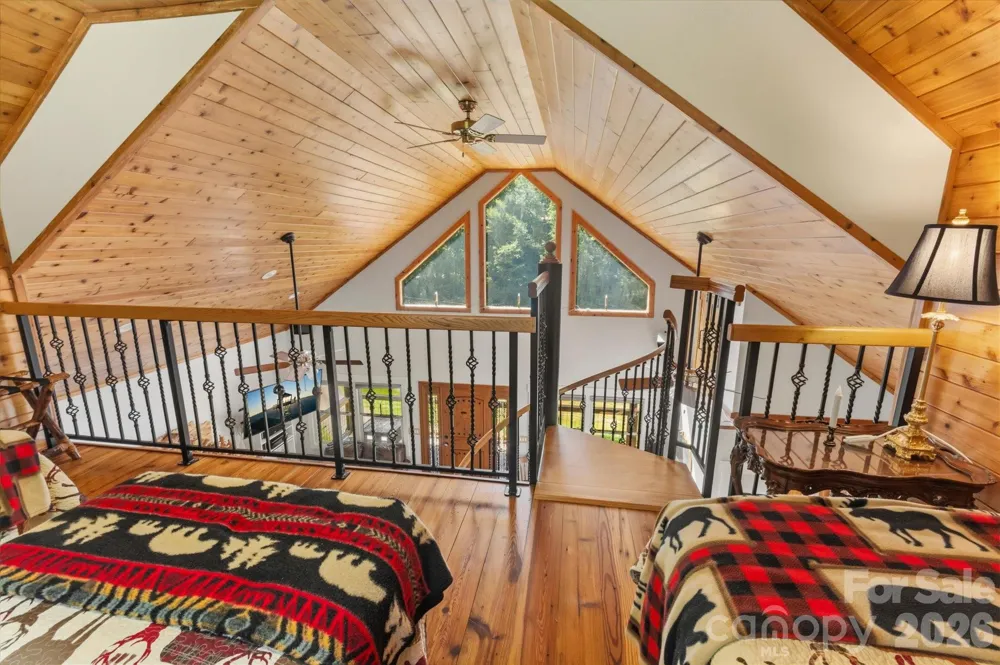 2533 Coopers Creek Road Bryson City, NC 28713