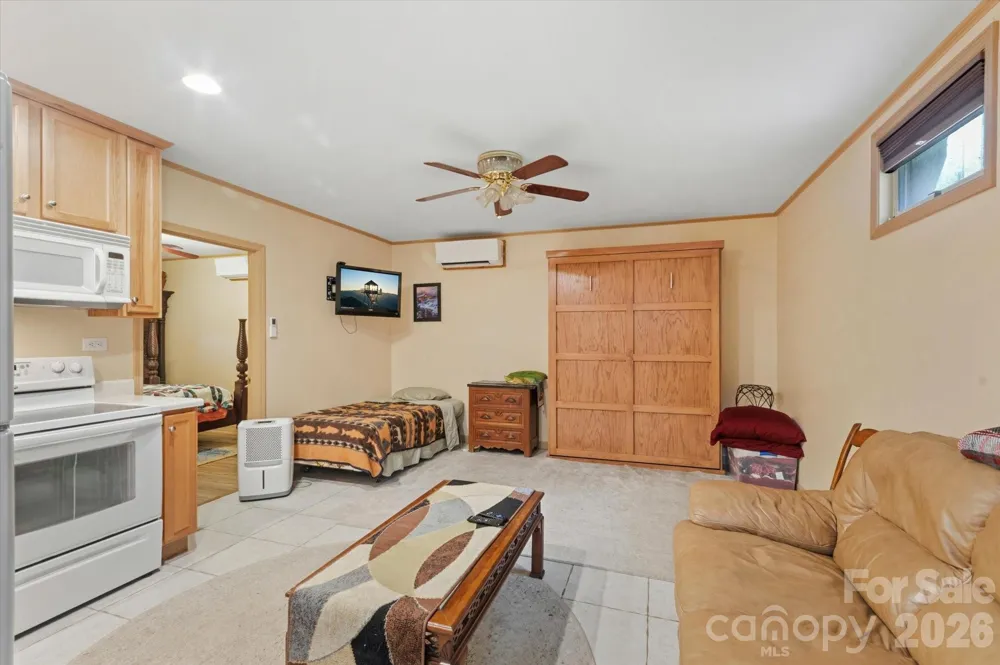 2533 Coopers Creek Road Bryson City, NC 28713