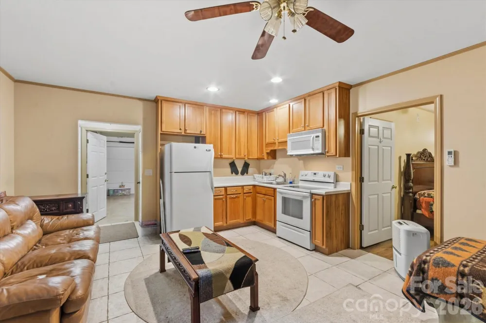 2533 Coopers Creek Road Bryson City, NC 28713
