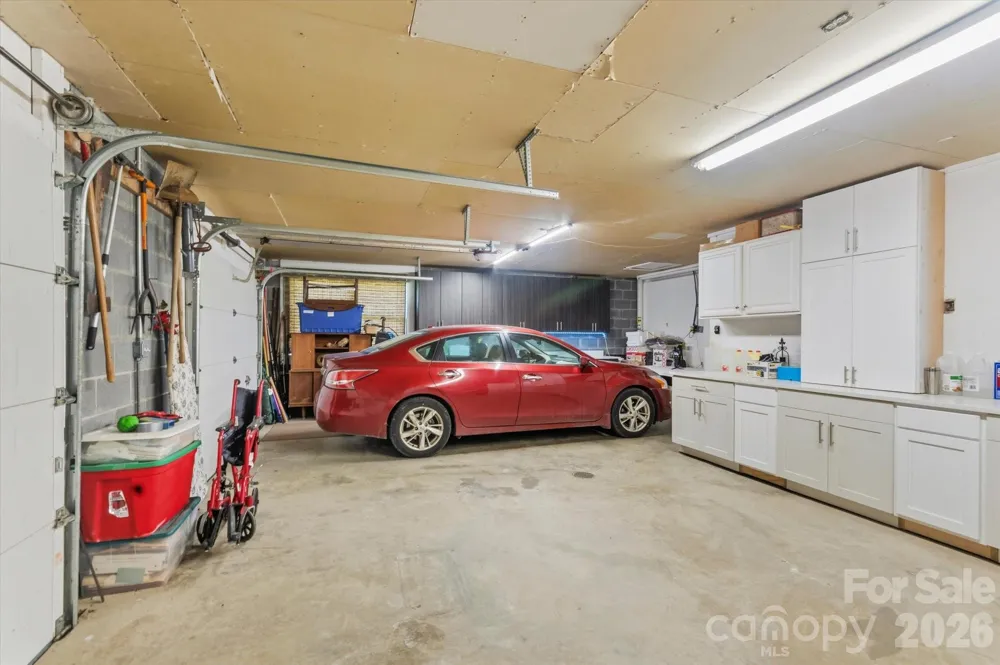 2533 Coopers Creek Road Bryson City, NC 28713