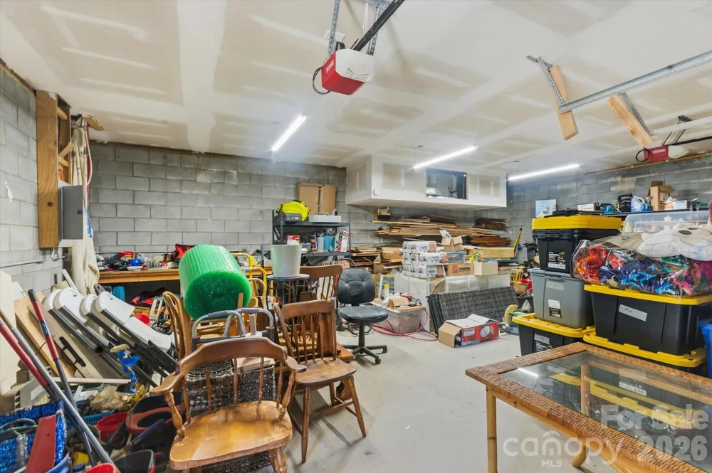 2533 Coopers Creek Road Bryson City, NC 28713