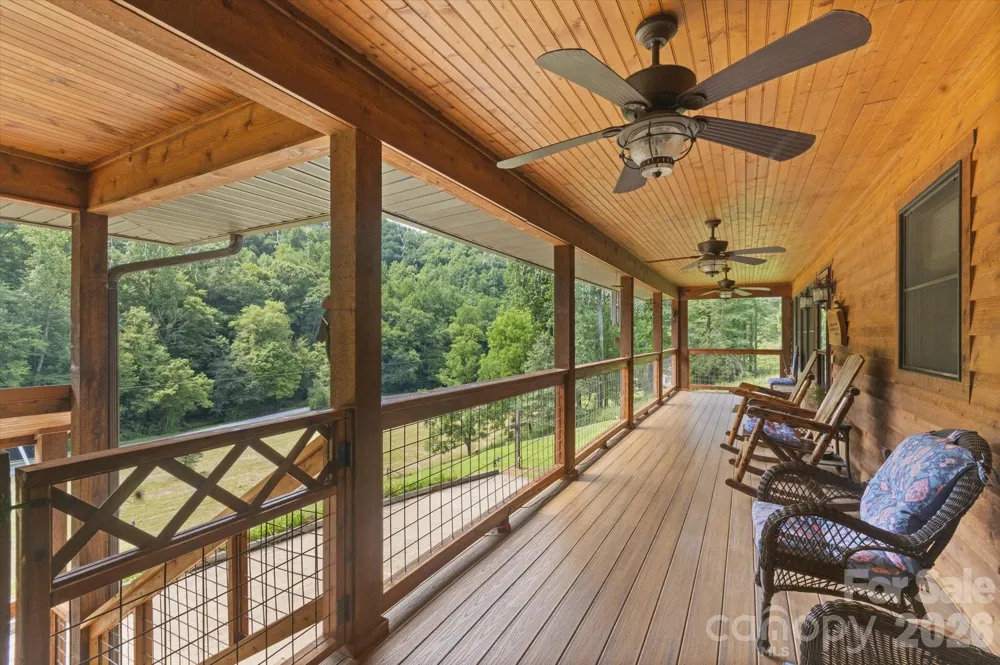 2533 Coopers Creek Road Bryson City, NC 28713