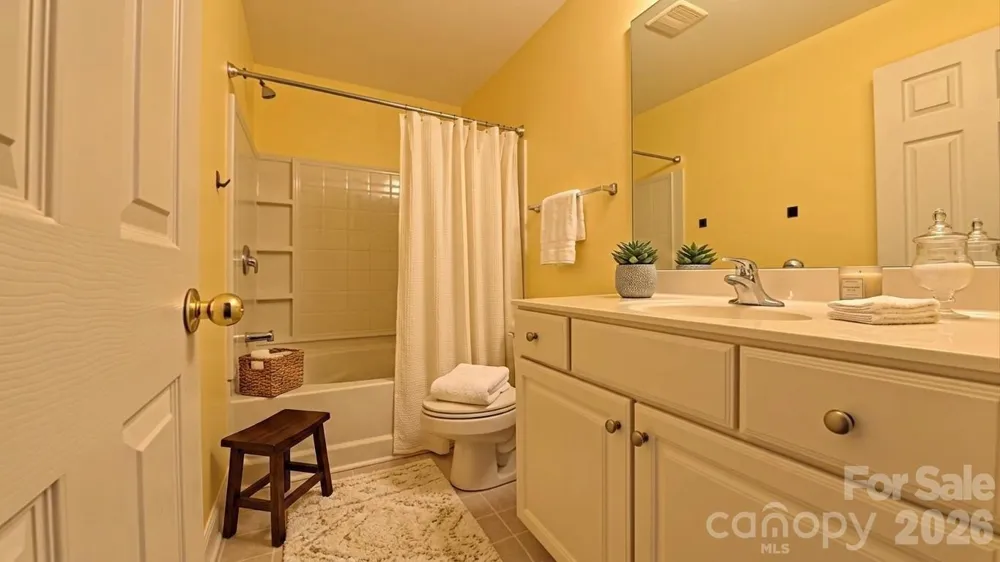 6419 Park Pond Drive Charlotte, NC 28262