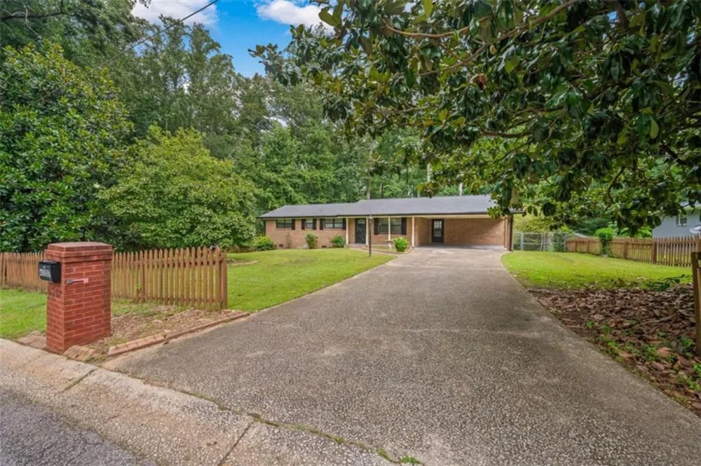 6207 Moss Drive Douglasville, GA 30135