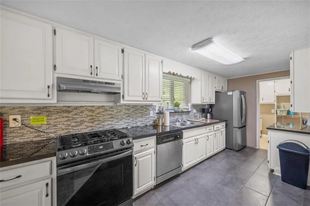 6207 Moss Drive Douglasville, GA 30135