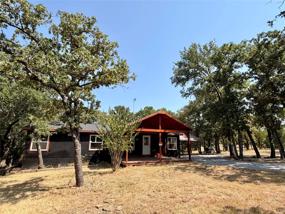 469 County Road 1743 Chico, TX 76431