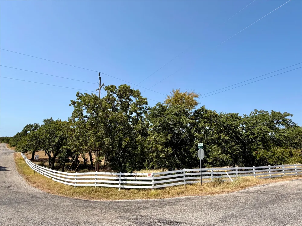 469 County Road 1743 Chico, TX 76431