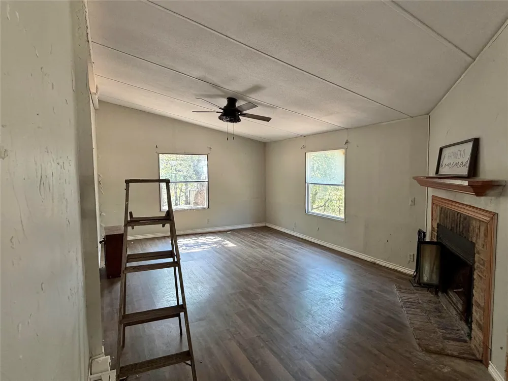 469 County Road 1743 Chico, TX 76431