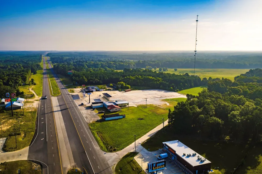 11940 Us Hwy 59 N Livingston, TX 77352