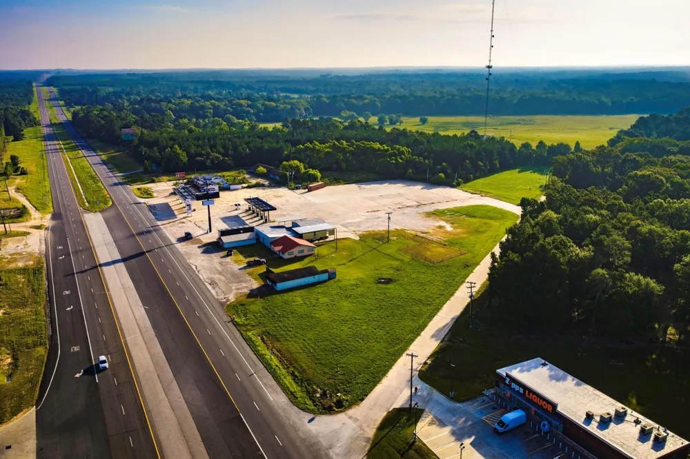 11940 Us Hwy 59 N Livingston, TX 77352