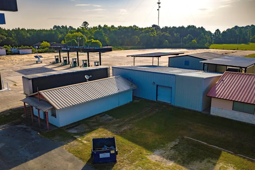 11940 Us Hwy 59 N Livingston, TX 77352